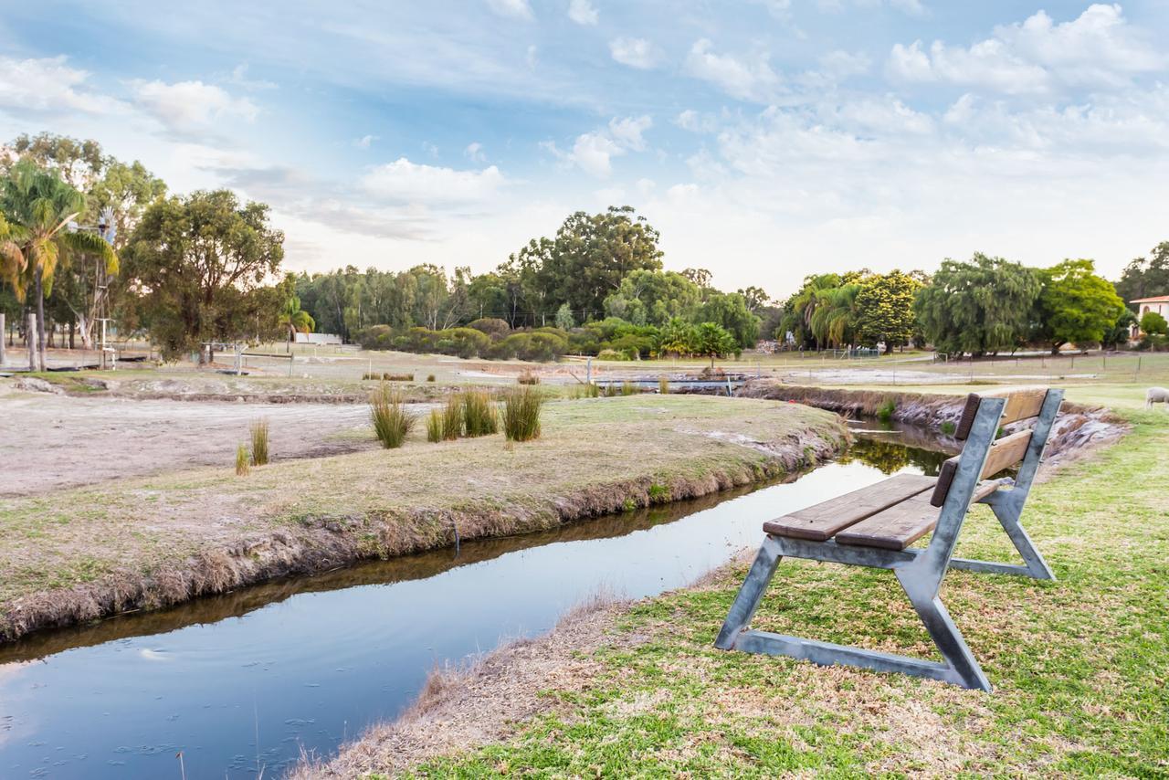 The Swan Valley Retreat Henley Brook Exterior photo